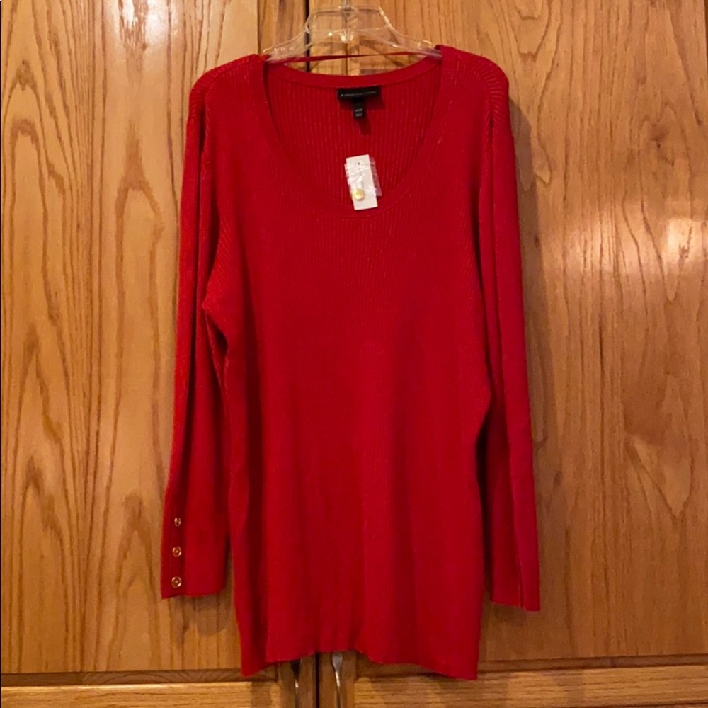Red ribbed knit scoop neck sweater NWT plus gold button trim Lane Bryant